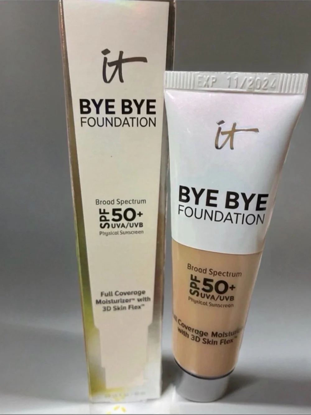 IT Cosmetics Bye Bye Foundation Full Coverage Moisturizer LIGHT Exp 11/2024